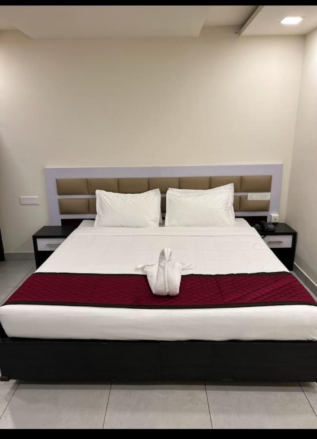 Clarks Inn Express ,Sirkazhi Экстерьер фото