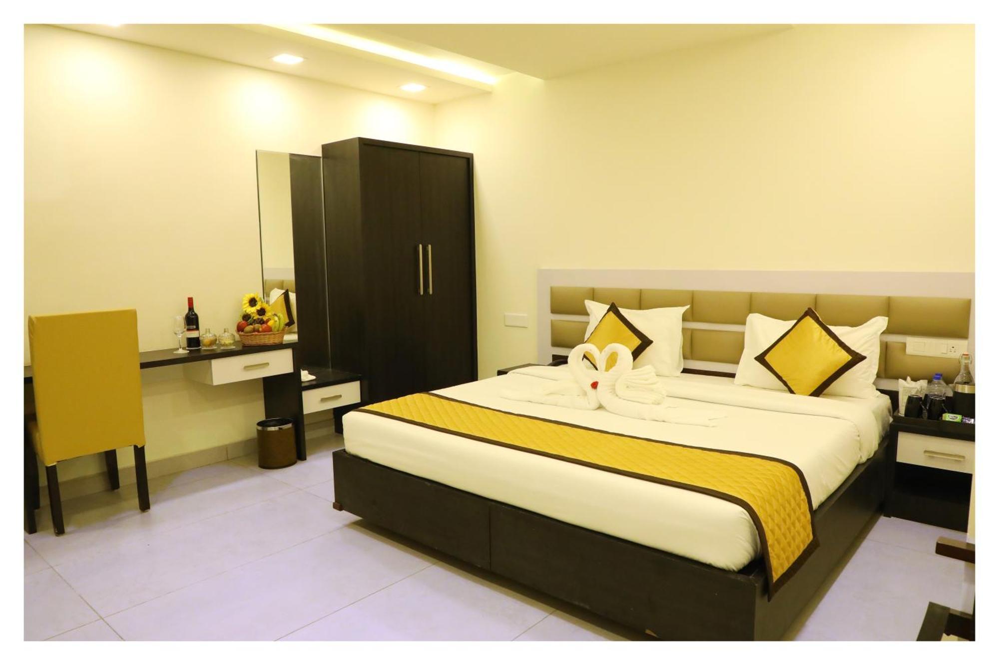 Clarks Inn Express ,Sirkazhi Экстерьер фото